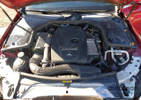 2016 Mercedes-Benz C 300 из США, поврежденный, VIN 55SWF4JB5GU150325